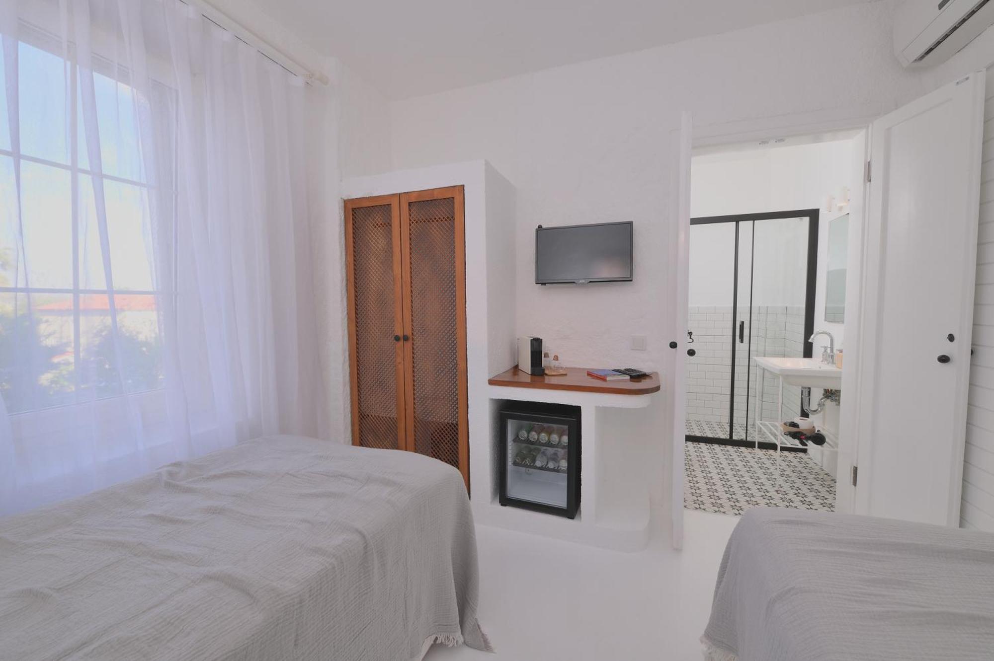 Peremere Alacati Otel Екстериор снимка